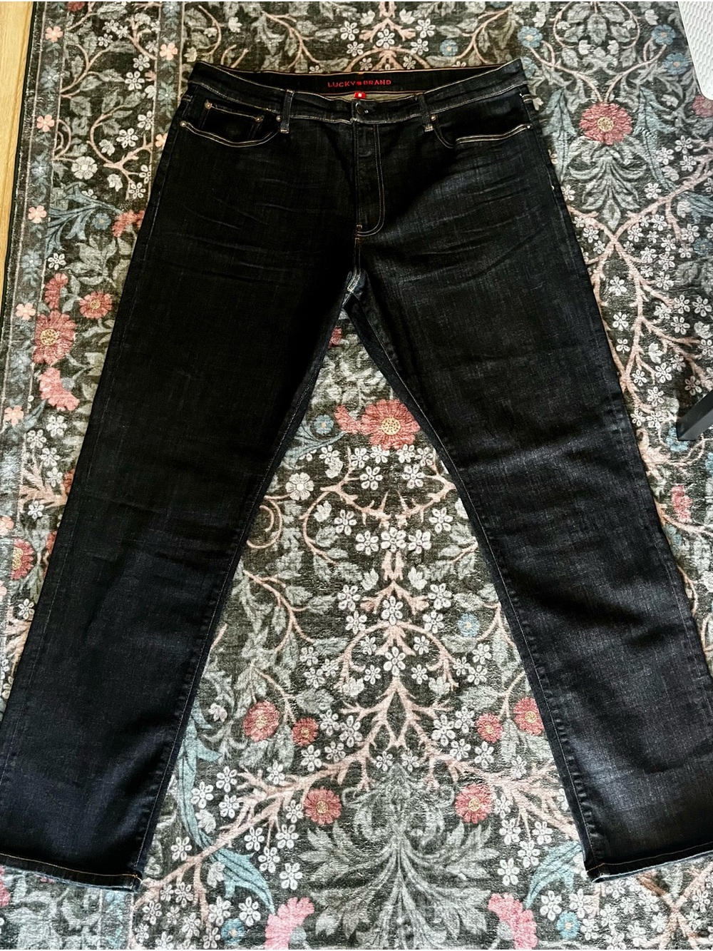 Lucky Brand Men’s Dark Blue 410 Athletic Straight Jeans